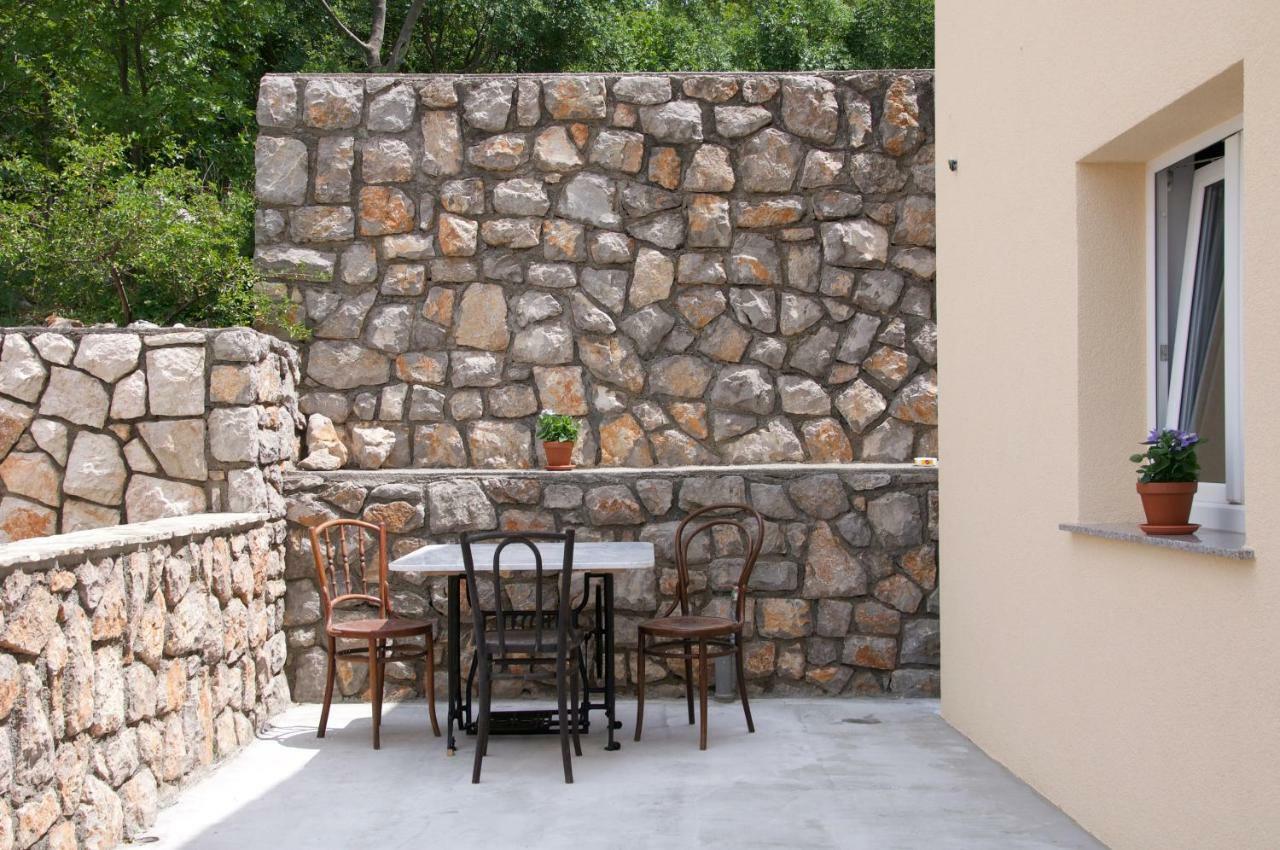 Apartment Viveniti Klenovica Exterior foto