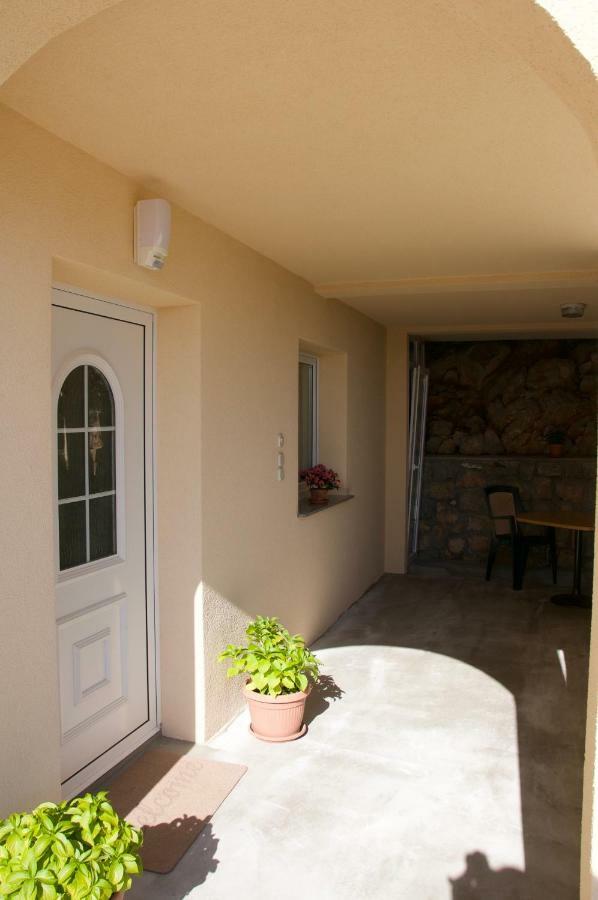 Apartment Viveniti Klenovica Exterior foto